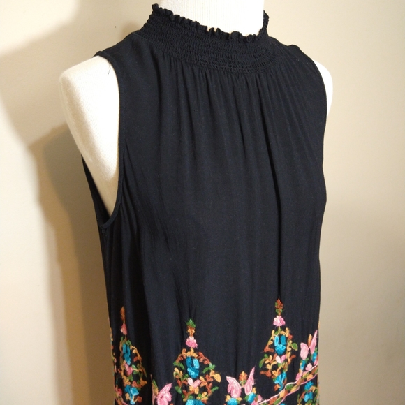 Oddi Black Sleeveless Top with Colorful Embroidery Size Small - Picture 3 of 8